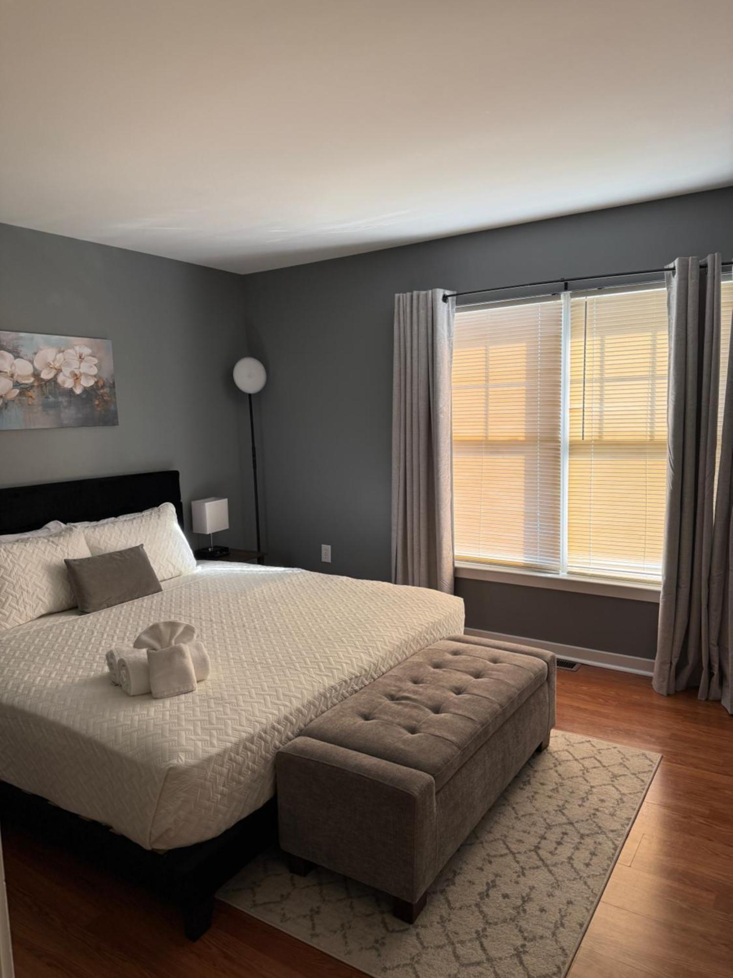 Holiday home The Grey Escape-close To Waterpark & Casinos *
